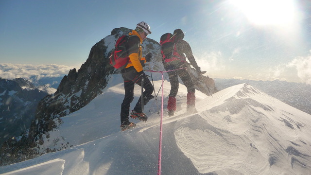 Traversée du Pelvoux - Deux alpinistes dans la tourmente